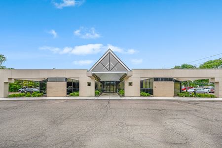 Atrium Medical Building (For Lease) - West Bloomfield