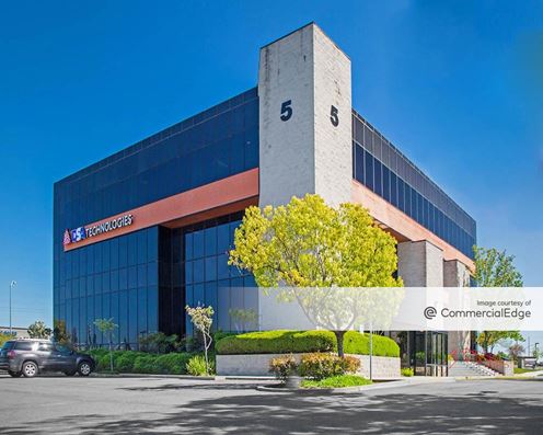 5 Sierra Gate Plaza