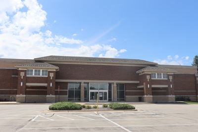 Prairie Crossings Shopping Center