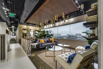 Lucid Private Offices - Houston Galleria-Westheimer