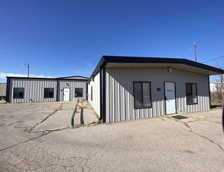 12,136 SF on 9.67 Acres in Geary, OK - Geary