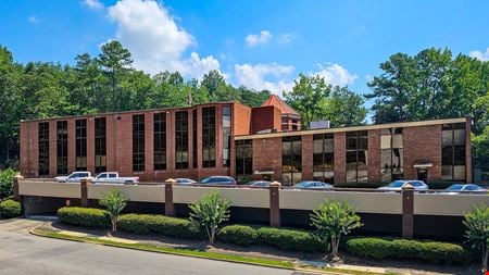 Photo of commercial space at 900 Montclair Rd in Birmingham