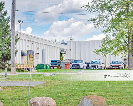 Commercial space for Rent at 201 West Oakwood Road in Oxford