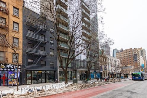 233 East 34th Street