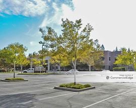 Crown Plaza - 2730 Gateway Oaks Drive