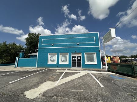 Retail space for Sale at 520 S Locust St in Denton