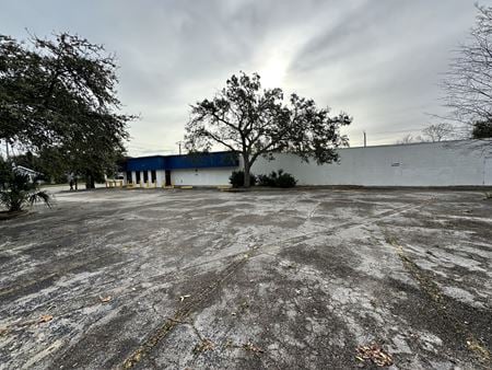 Photo of commercial space at 818 N Ridgewood Ave in Daytona Beach