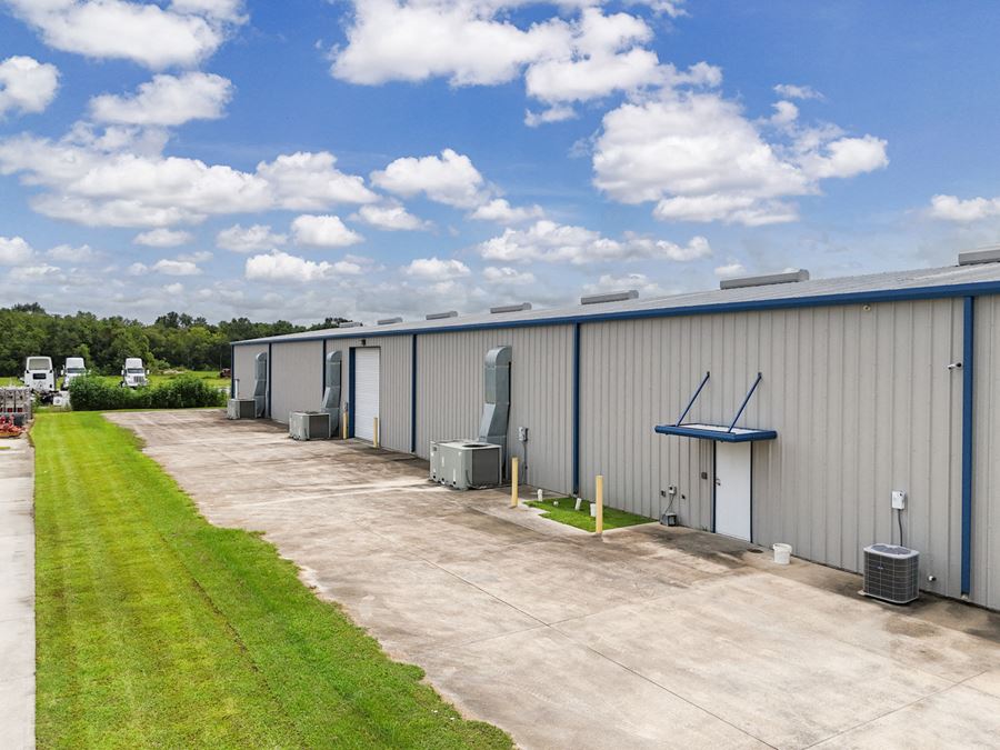Office / Warehouse with Heavy Power Near US 90