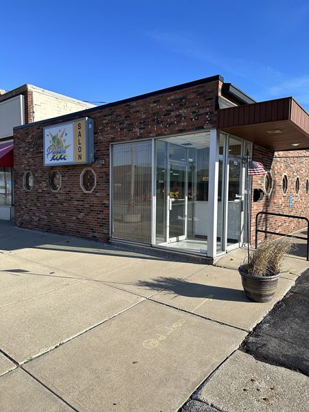 Retail space for Rent at 5220 N Summit Street in Toledo