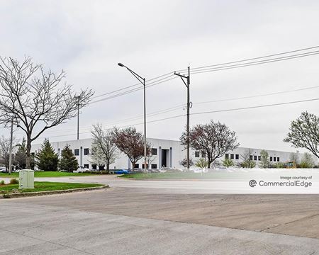 Industrial space for Rent at 1035 West Fullerton Avenue in Addison