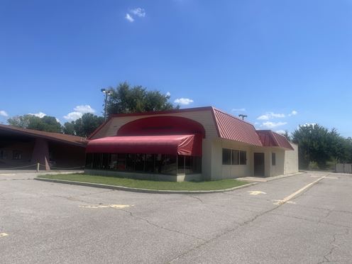 Former Arby's Building