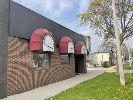 Retail space for Rent at 611 Madison St. in Oak Park