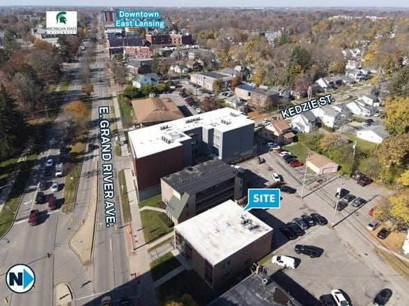 919 E Grand River Ave