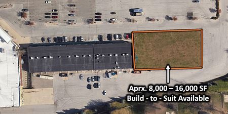 Photo of commercial space at 7221 Maplecrest Rd in Fort Wayne
