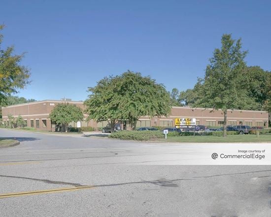 Cromwell Business Park - 820 & 890 Airport Park Road