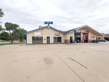 Retail space for Rent at 5826-5830 W Central in Wichita