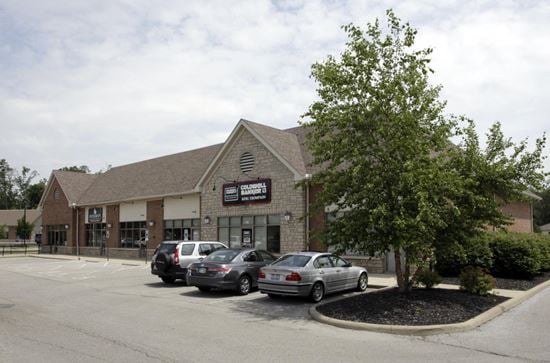 Shoppes on the Parkway (176-196)