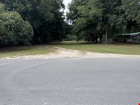 South Pinewood Lane off Frisco Road