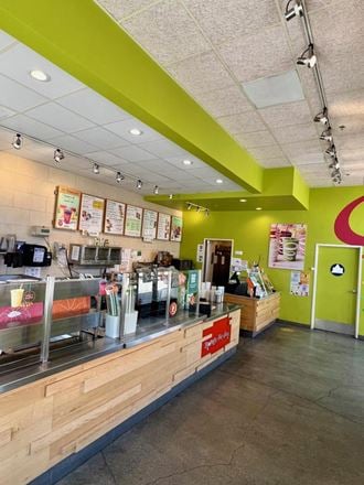2505 Palomar Airport Rd