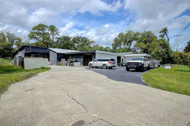 2.20± Acres with Warehouse + Corner Parcel in St. Augustine