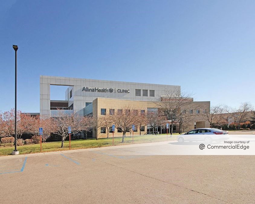 Allina Health Woodbury Clinic 8675 Valley Creek Road Office Building