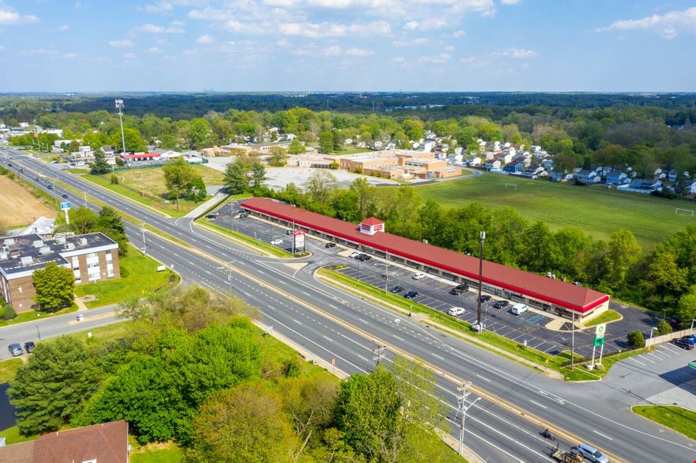 Shops at Red MIll