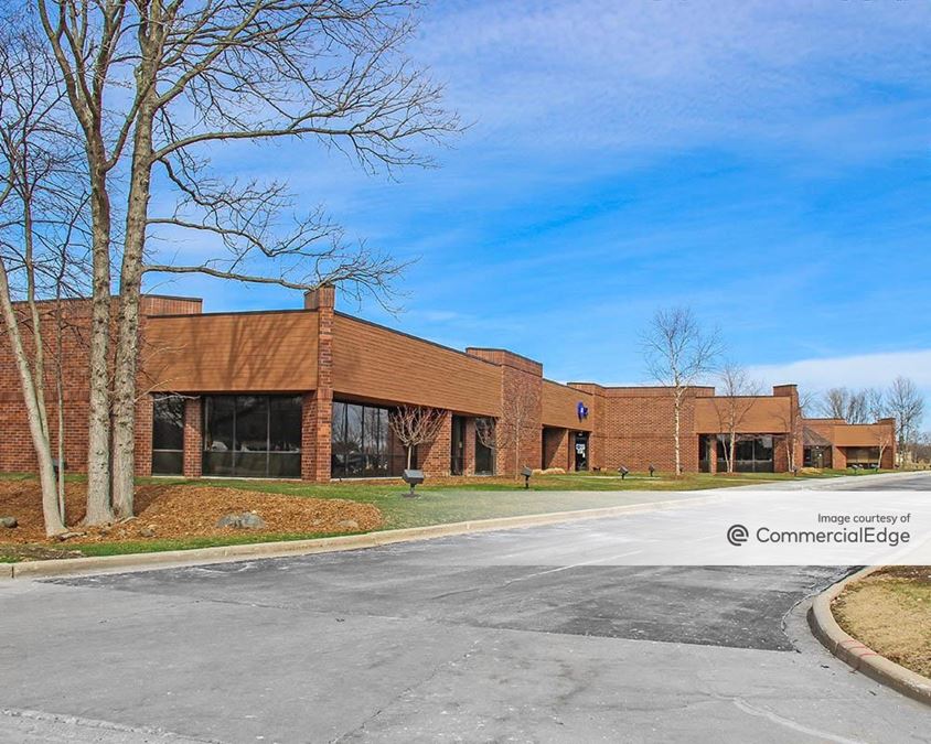 Brookfield Lakes Corporate Center - 150 North Patrick Blvd