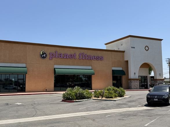 Santa Fe Springs Plaza