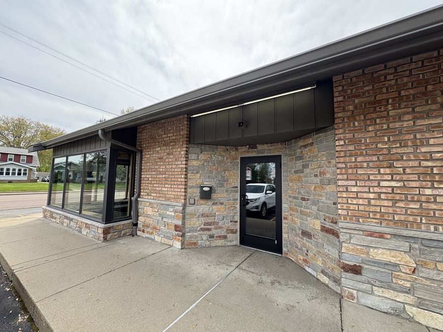 4111 N Prospect Rd