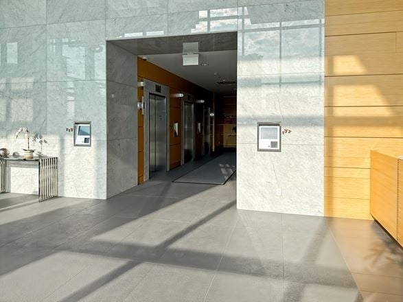 Regus - Burnaby - Solo District