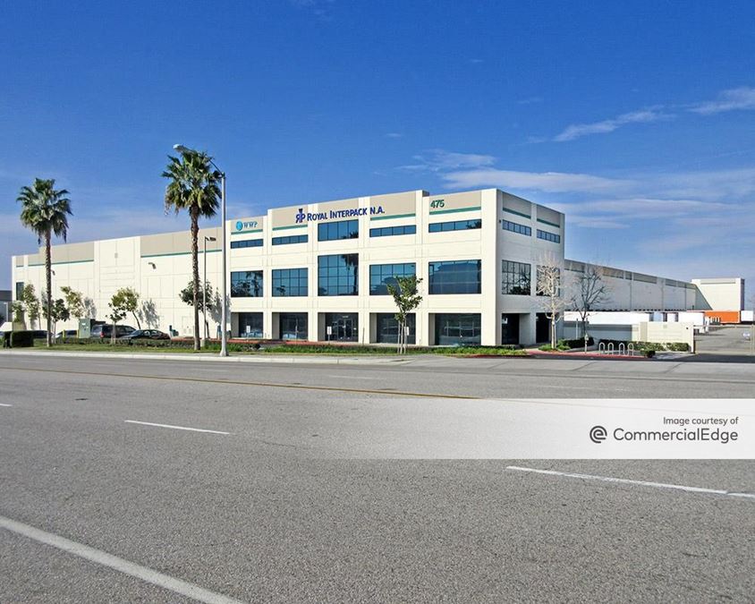 Columbia Business Center - 475 Palmyrita Avenue