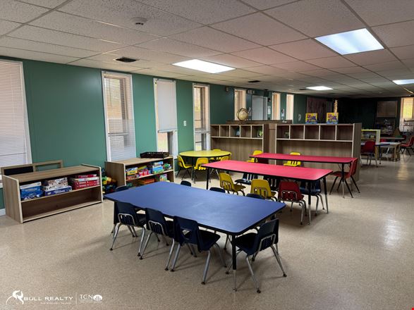 ±4,655 Daycare Facility in Roswell, GA | For Lease