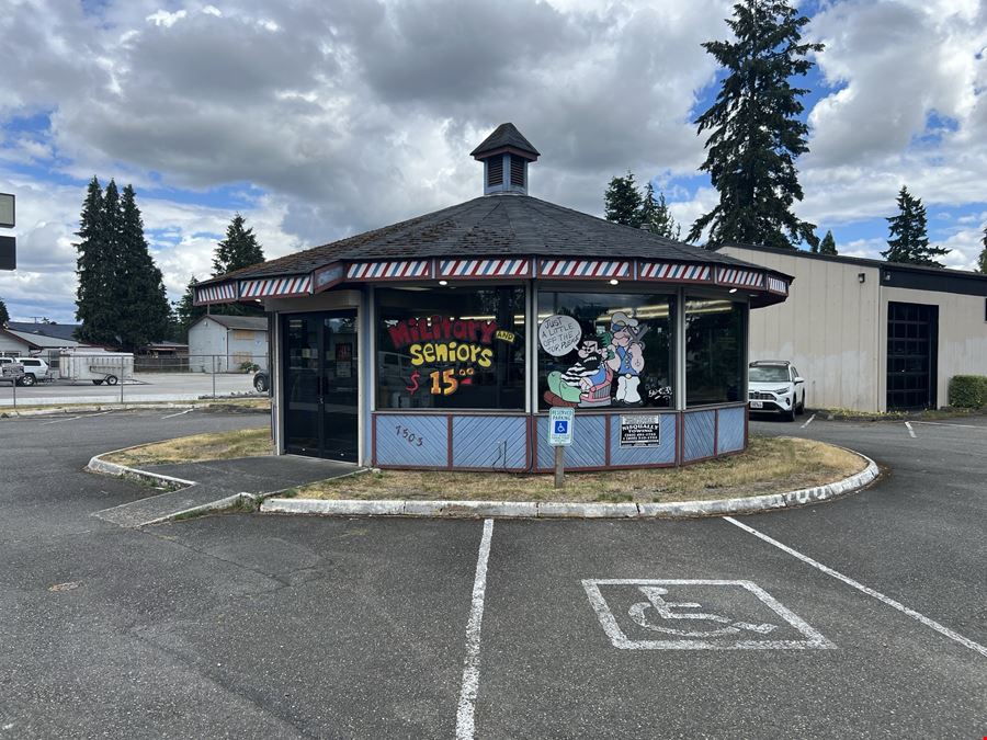 The Hut Barbershop