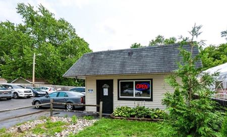 Retail space for Sale at 2427 South Rundle Avenue in Lansing