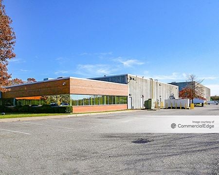 Industrial space for Rent at 28 Barretts Avenue in Holtsville