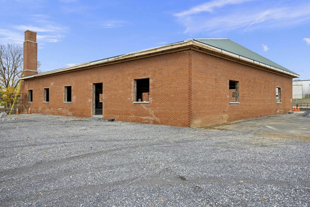 NEWLY RENOVATED BUILDING IN DOWNTOWN HARRISONBURG