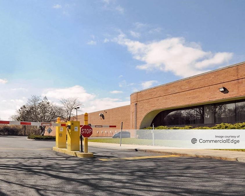 1500 New Horizons Blvd 1500 New Horizons Blvd Industrial Building