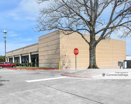 Photo of commercial space at 8006 Cameron Road in Austin