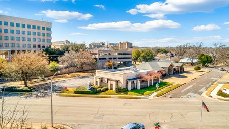 504 Bailey Ave. - Fort Worth