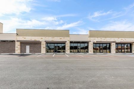 Retail space for Rent at 1016 W Calton Rd in LAREDO