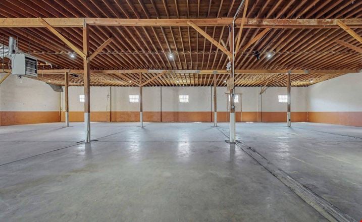 Industrial space for Rent at 1823 Commercial Street NE in Albuquerque