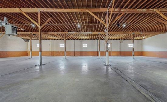 1823 Commercial Street NE Suite A