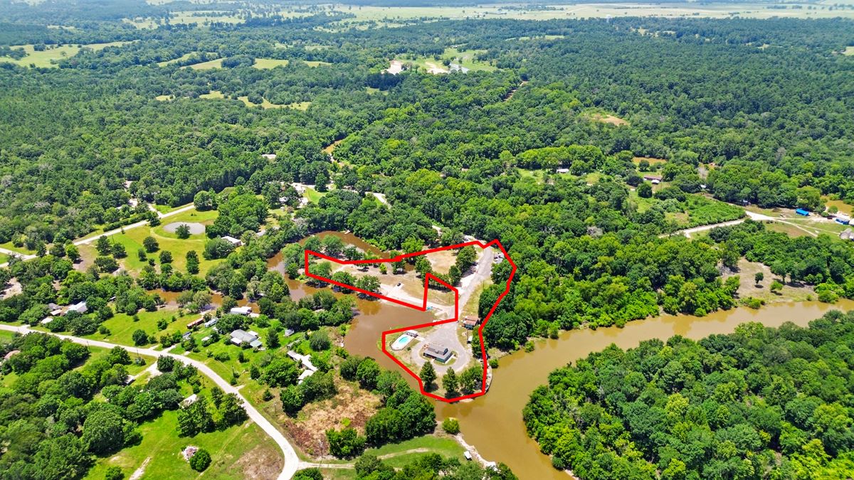 Turnkey Lakefront Recreational Property– Cabins, Sites & Endless Recreation