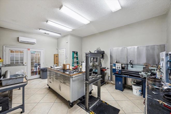 16818 Titan Drive, Houston, TX 77058
