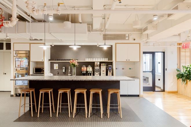 WeWork - 450 Park Ave S