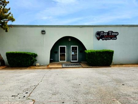 Industrial space for Rent at 1507 Central Park Drive in Hurst