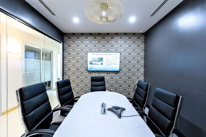 Jay Suites - Midtown East