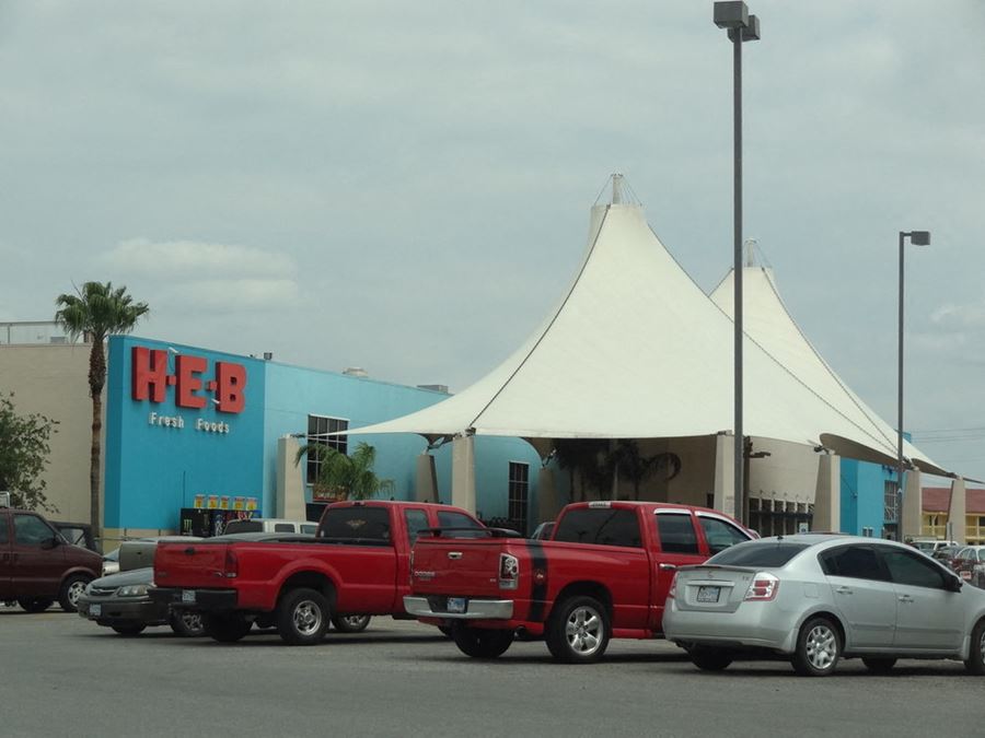 HEB - Central Park Shopping Center