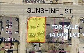 14,000' Leased Lot For Sale on Sunshine & Ferguson