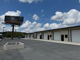 Flex/Warehouse Suites | 1,250–2,500 SF | 3-Phase Power | FM 306 | Spring Branch, TX
